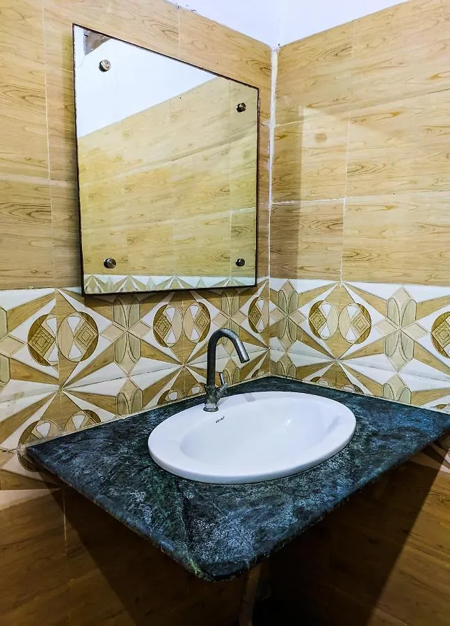 Goverdhan Hotel - Close To Railway Station And Bus Stand Agra