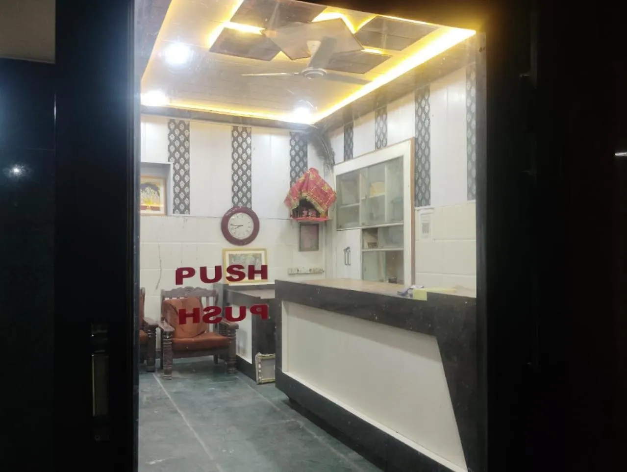 Goverdhan Hotel - Close To Railway Station And Bus Stand Agra  0*, Agra (Uttar Pradesh) India