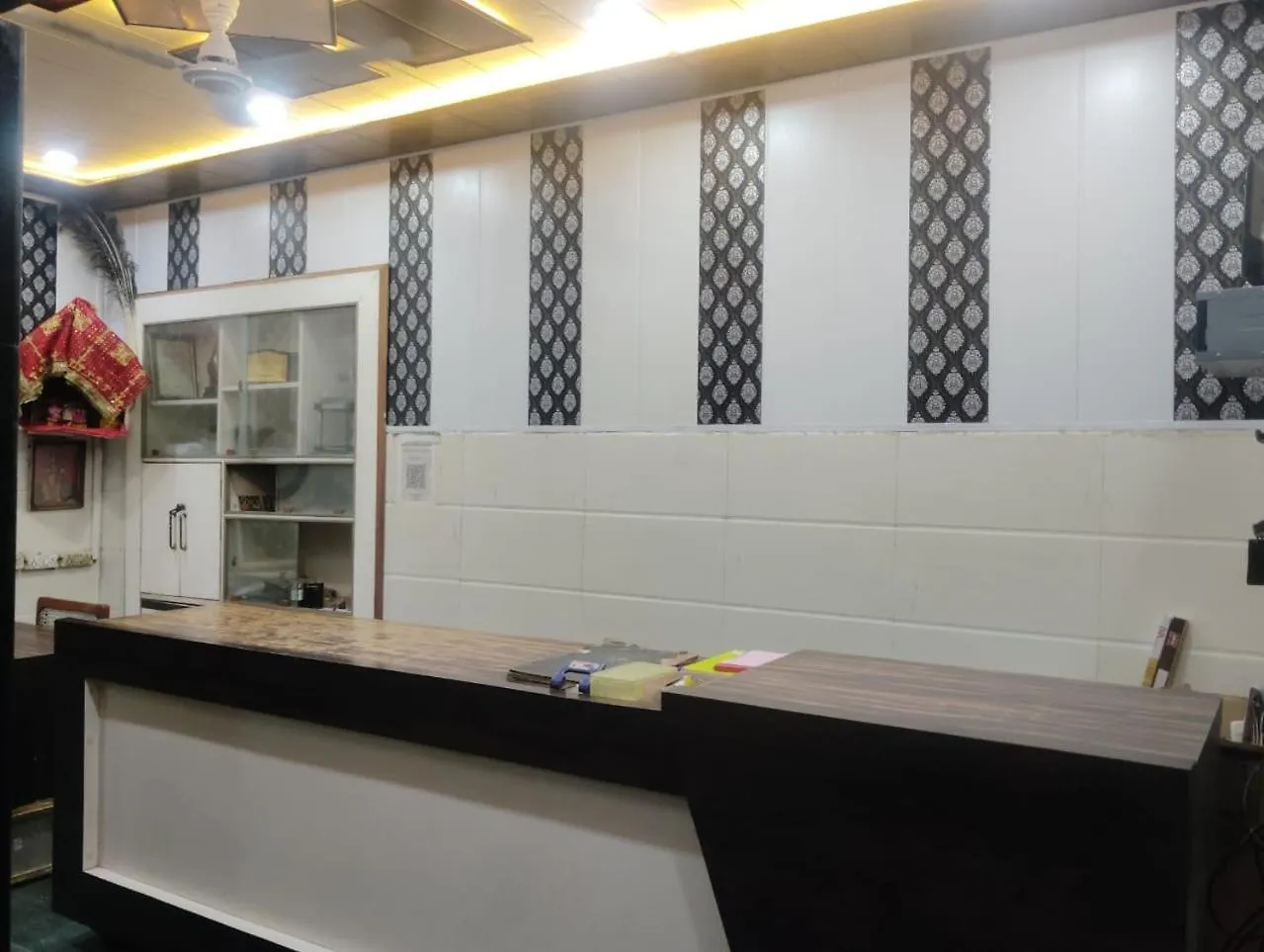 Goverdhan Hotel - Close To Railway Station And Bus Stand アーグラ